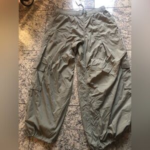 BNWT Daily Practice by Anthropologie Parachute Pants- Guacamole 🥑